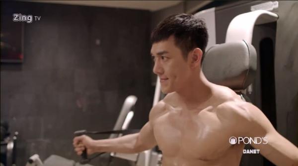 'Hậu Duệ Mặt Trời': Thua gì thì thua chứ body sáu múi Song Luân quyết phải 'trên cơ' Song Joong Ki 'Hậu Duệ Mặt Trời': Thua gì thì thua chứ body sáu múi Song Luân quyết phải 'trên cơ' Song Joong Ki