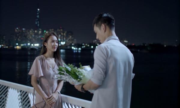 'Hậu Duệ Mặt Trời': Thua gì thì thua chứ body sáu múi Song Luân quyết phải 'trên cơ' Song Joong Ki 'Hậu Duệ Mặt Trời': Thua gì thì thua chứ body sáu múi Song Luân quyết phải 'trên cơ' Song Joong Ki