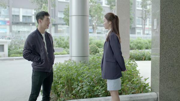 'Hậu Duệ Mặt Trời': Thua gì thì thua chứ body sáu múi Song Luân quyết phải 'trên cơ' Song Joong Ki 'Hậu Duệ Mặt Trời': Thua gì thì thua chứ body sáu múi Song Luân quyết phải 'trên cơ' Song Joong Ki