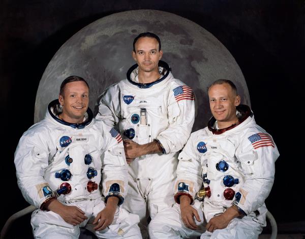 Xác minh 'thuyết âm mưu' dấu giày đầu tiên trên Mặt Trăng không thuộc về Neil Armstrong Xác minh 'thuyết âm mưu' dấu giày đầu tiên trên Mặt Trăng không thuộc về Neil Armstrong