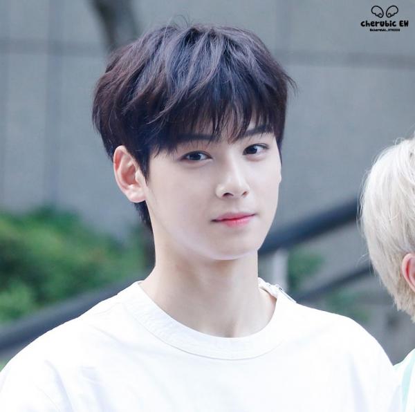 Những điểm khác biệt giữa USUK-Pop và K-Pop - 2 thị trường âm nhạc hàng đầu thế giới Những điểm khác biệt giữa USUK-Pop và K-Pop - 2 thị trường âm nhạc hàng đầu thế giới