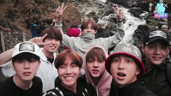 Những điểm khác biệt giữa USUK-Pop và K-Pop - 2 thị trường âm nhạc hàng đầu thế giới Những điểm khác biệt giữa USUK-Pop và K-Pop - 2 thị trường âm nhạc hàng đầu thế giới