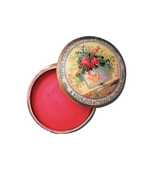 Bao bì tinh tế sang chảnh của những món đồ trang điểm vintage Bao bì tinh tế sang chảnh của những món đồ trang điểm vintage