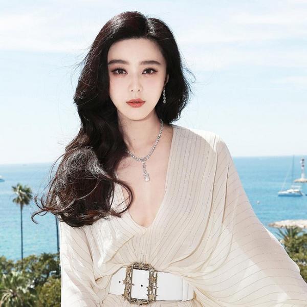 Người từng tố Phạm Băng Băng trốn thuế sẽ nhận tiền thưởng từ chính quyền Người từng tố Phạm Băng Băng trốn thuế sẽ nhận tiền thưởng từ chính quyền