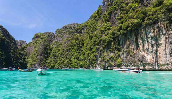 Bãi biển nổi tiếng bị ô nhiễm, chính phủ Thái Lan quyết tâm đóng cửa để cải tạo môi trường Bãi biển nổi tiếng bị ô nhiễm, chính phủ Thái Lan quyết tâm đóng cửa để cải tạo môi trường