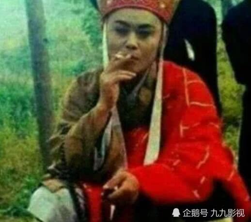 Cười té ghế với 'hoạt động ngoài giờ' của các diễn viên Hoa ngữ khi không quay phim Cười té ghế với 'hoạt động ngoài giờ' của các diễn viên Hoa ngữ khi không quay phim