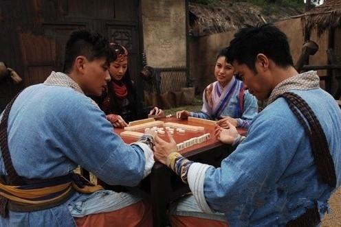 Cười té ghế với 'hoạt động ngoài giờ' của các diễn viên Hoa ngữ khi không quay phim Cười té ghế với 'hoạt động ngoài giờ' của các diễn viên Hoa ngữ khi không quay phim