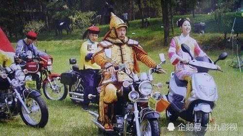 Cười té ghế với 'hoạt động ngoài giờ' của các diễn viên Hoa ngữ khi không quay phim Cười té ghế với 'hoạt động ngoài giờ' của các diễn viên Hoa ngữ khi không quay phim