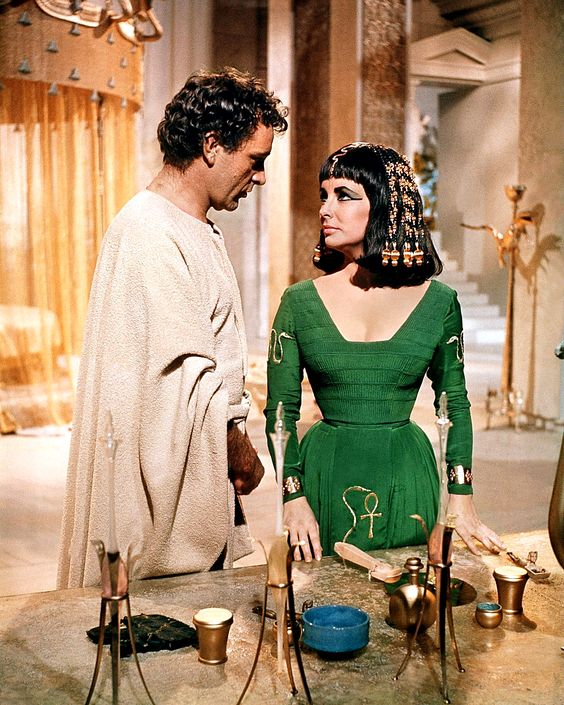 Cleopatra - nữ hoàng quỷ quyệt dùng đàn ông làm bàn đạp quyền lực hay thiên tài chính trị hiếm có Cleopatra - nữ hoàng quỷ quyệt dùng đàn ông làm bàn đạp quyền lực hay thiên tài chính trị hiếm có