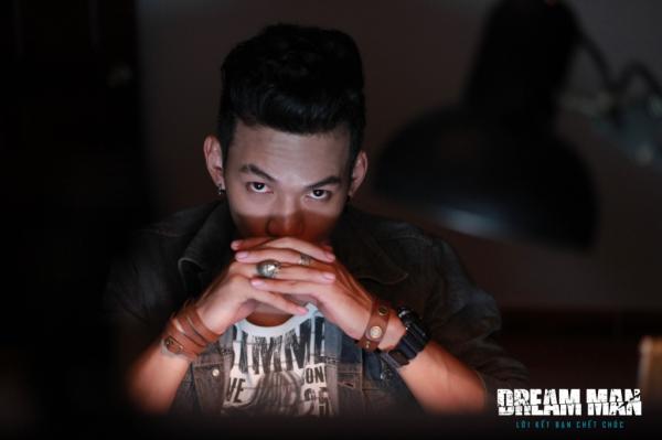 'Dream Man': Lần đầu Việt Nam có phim về sát nhân trên mạng, xem trailer đã thấy 'hack não' 'Dream Man': Lần đầu Việt Nam có phim về sát nhân trên mạng, xem trailer đã thấy 'hack não'