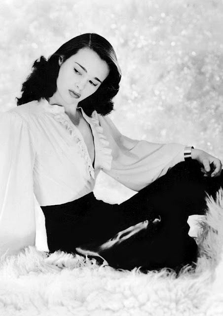 Gloria Vanderbilt: Từ tiểu thư của gia tộc giàu nhất nhì nước Mỹ cho đến tài nữ khuynh đảo làng thời trang Gloria Vanderbilt: Từ tiểu thư của gia tộc giàu nhất nhì nước Mỹ cho đến tài nữ khuynh đảo làng thời trang