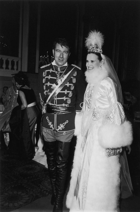 Gloria Vanderbilt: Từ tiểu thư của gia tộc giàu nhất nhì nước Mỹ cho đến tài nữ khuynh đảo làng thời trang Gloria Vanderbilt: Từ tiểu thư của gia tộc giàu nhất nhì nước Mỹ cho đến tài nữ khuynh đảo làng thời trang