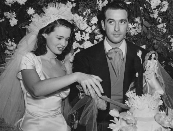 Gloria Vanderbilt: Từ tiểu thư của gia tộc giàu nhất nhì nước Mỹ cho đến tài nữ khuynh đảo làng thời trang Gloria Vanderbilt: Từ tiểu thư của gia tộc giàu nhất nhì nước Mỹ cho đến tài nữ khuynh đảo làng thời trang