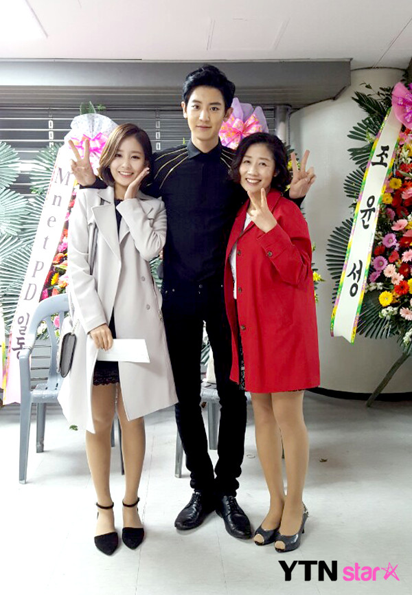 Chê không tiếc lời nhưng chính anti-fan phải 'tắt đài' khi nghe Chanyeol (EXO) hát trong đám cưới chị gái Chê không tiếc lời nhưng chính anti-fan phải 'tắt đài' khi nghe Chanyeol (EXO) hát trong đám cưới chị gái