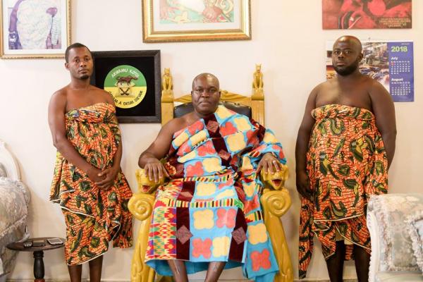 Cuộc đời 'như phim' của quốc vương Ghana, người từng 'trốn' sang Mỹ làm hộ lý để không phải làm vua Cuộc đời 'như phim' của quốc vương Ghana, người từng 'trốn' sang Mỹ làm hộ lý để không phải làm vua
