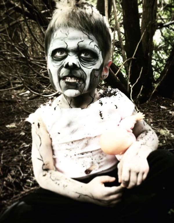 Đồ hóa trang Halloween xưa rồi, bây giờ body painting mới là mốt! Đồ hóa trang Halloween xưa rồi, bây giờ body painting mới là mốt!