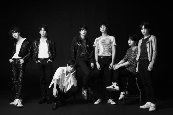 BigHit có bước nhảy vọt về tài chính: Vượt qua YG và làm thay đổi thế chân kiềng 'Big 3' BigHit có bước nhảy vọt về tài chính: Vượt qua YG và làm thay đổi thế chân kiềng 'Big 3'