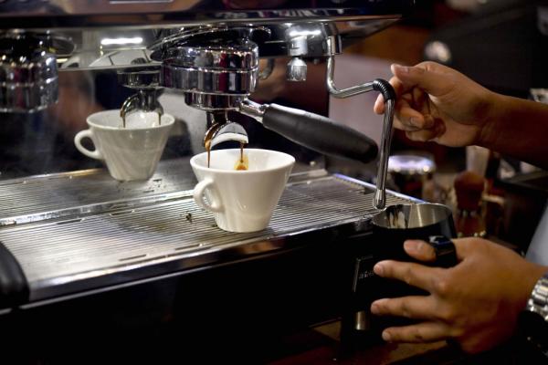7 điều bạn chưa biết về cửa hàng Starbucks bí mật và được bảo vệ nghiêm ngặt nhất thế giới 7 điều bạn chưa biết về cửa hàng Starbucks bí mật và được bảo vệ nghiêm ngặt nhất thế giới