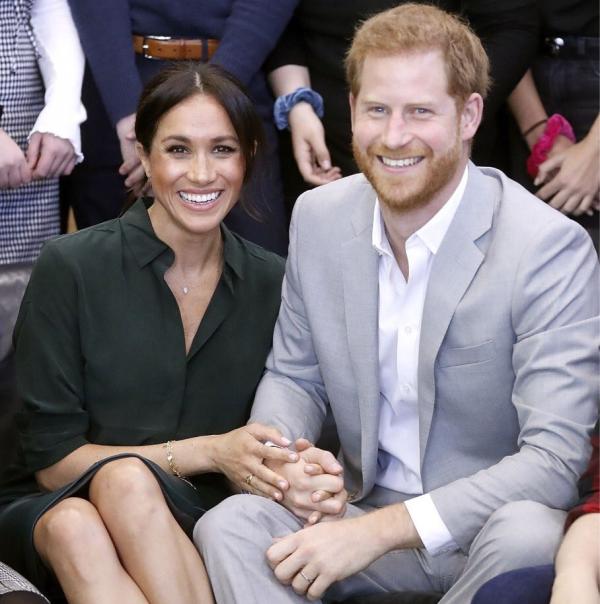 Dự đoán gương mặt con đầu lòng của Hoàng tử Harry và Công nương Meghan Dự đoán gương mặt con đầu lòng của Hoàng tử Harry và Công nương Meghan