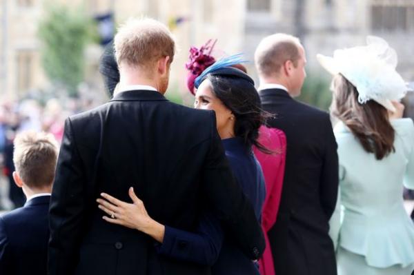 Lý do khó tin khiến con vợ chồng Harry - Meghan sẽ không được phong là công chúa hay hoàng tử Lý do khó tin khiến con vợ chồng Harry - Meghan sẽ không được phong là công chúa hay hoàng tử