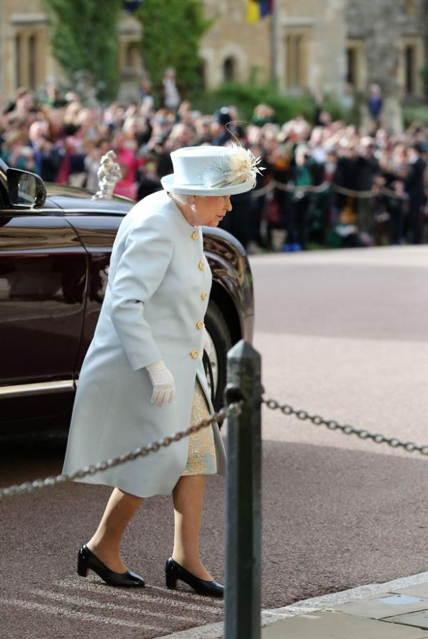 Lý do khó tin khiến con vợ chồng Harry - Meghan sẽ không được phong là công chúa hay hoàng tử Lý do khó tin khiến con vợ chồng Harry - Meghan sẽ không được phong là công chúa hay hoàng tử
