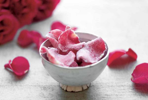 Chiêm ngưỡng vẻ đẹp ngon lành của món hoa ướp đường Chiêm ngưỡng vẻ đẹp ngon lành của món hoa ướp đường