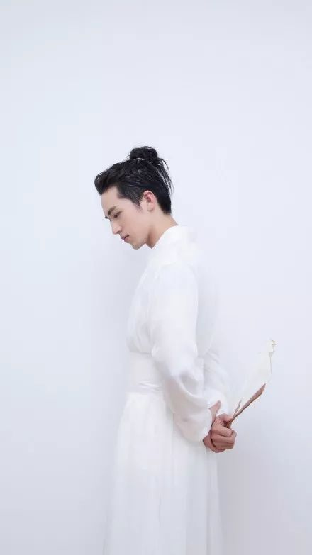 Dàn ứng cử viên cực phẩm đóng Dương Quá, Tiểu Long Nữ bản điện ảnh do fan Trung bình chọn Dàn ứng cử viên cực phẩm đóng Dương Quá, Tiểu Long Nữ bản điện ảnh do fan Trung bình chọn