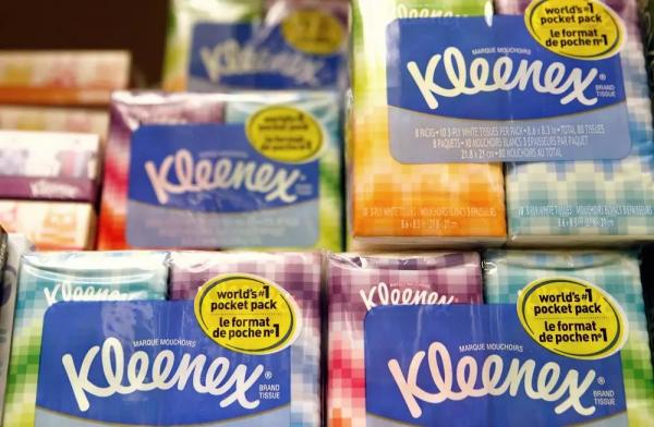 Thương hiệu khăn giấy nổi tiếng Kleenex phải đổi tên sản phẩm vì bị khiếu nại phân biệt giới tính Thương hiệu khăn giấy nổi tiếng Kleenex phải đổi tên sản phẩm vì bị khiếu nại phân biệt giới tính