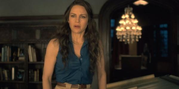 70% người xem tua lại 'The Haunting of Hill House' để soi những con ma ẩn núp trong từng khung hình 70% người xem tua lại 'The Haunting of Hill House' để soi những con ma ẩn núp trong từng khung hình