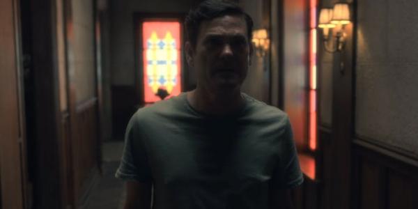 70% người xem tua lại 'The Haunting of Hill House' để soi những con ma ẩn núp trong từng khung hình 70% người xem tua lại 'The Haunting of Hill House' để soi những con ma ẩn núp trong từng khung hình