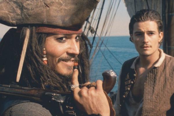 Biên kịch 'Deadpool' sẽ viết kịch bản cho series 'Pirates of the Caribbean' mới Biên kịch 'Deadpool' sẽ viết kịch bản cho series 'Pirates of the Caribbean' mới