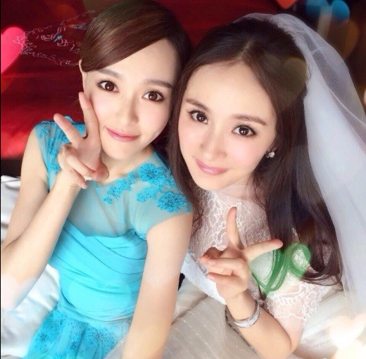 Dương Mịch - Đường Yên: Vì đâu từ 'hảo tỷ muội' nay chỉ còn là tàn tro lạnh lẽo? Dương Mịch - Đường Yên: Vì đâu từ 'hảo tỷ muội' nay chỉ còn là tàn tro lạnh lẽo?