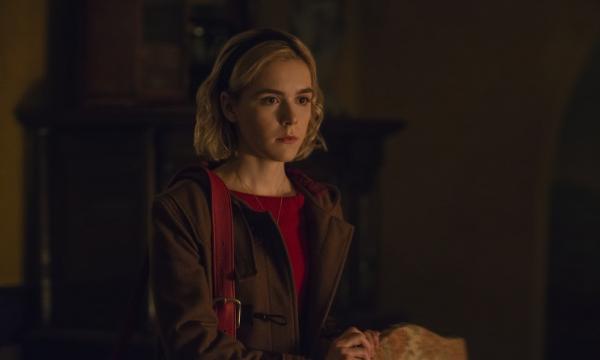 9 điểm khác biệt giữa 'Sabrina' bản kinh dị của Netflix và 'Sabrina Cô Phù Thủy Nhỏ' - bộ phim tuổi thơ của mọi nhà 9 điểm khác biệt giữa 'Sabrina' bản kinh dị của Netflix và 'Sabrina Cô Phù Thủy Nhỏ' - bộ phim tuổi thơ của mọi nhà