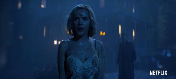 'Chilling Adventures of Sabrina': Một chút hù dọa, một chút tình yêu tuổi teen, thêm vài chi tiết na ná 'Harry Potter' 'Chilling Adventures of Sabrina': Một chút hù dọa, một chút tình yêu tuổi teen, thêm vài chi tiết na ná 'Harry Potter'