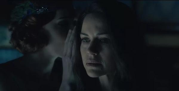Đừng tưởng bạn đã hiểu hết 'The Haunting of Hill House', vẫn còn loạt 'twist' hack não này cơ mà! Đừng tưởng bạn đã hiểu hết 'The Haunting of Hill House', vẫn còn loạt 'twist' hack não này cơ mà!