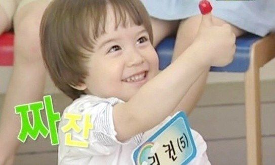 4 mẫu nhí con lai hot nhất xứ Hàn năm nào nay đã dậy thì và sở hữu nhan sắc thần tiên thế này 4 mẫu nhí con lai hot nhất xứ Hàn năm nào nay đã dậy thì và sở hữu nhan sắc thần tiên thế này