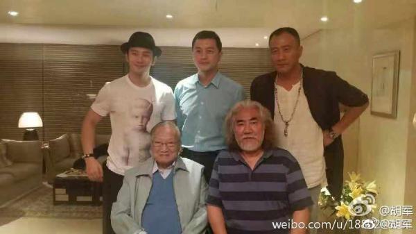 Kim Dung qua đời, nhiều thế hệ Dương Quá, Quách Tĩnh, Tiểu Long Nữ... tỏ lòng tiếc thương Kim Dung qua đời, nhiều thế hệ Dương Quá, Quách Tĩnh, Tiểu Long Nữ... tỏ lòng tiếc thương
