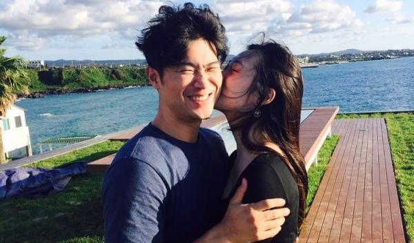 Choiza bị nghi vẫn còn tơ tưởng Sulli khi lỡ miệng miêu tả mẫu người lý tưởng Choiza bị nghi vẫn còn tơ tưởng Sulli khi lỡ miệng miêu tả mẫu người lý tưởng