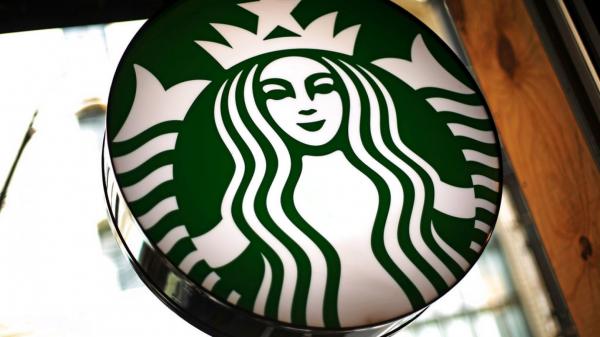 Đón kì nghỉ đông cùng phiên bản giới hạn cốc 'Starbucks Holiday' Đón kì nghỉ đông cùng phiên bản giới hạn cốc 'Starbucks Holiday'