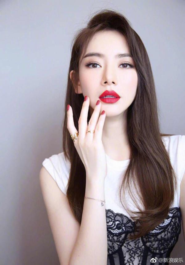 Từ Dương Mịch, Tôn Lệ đến Lưu Đào: Tuổi tác và sinh con ảnh hưởng đến sự nghiệp của sao hạng A thế nào? Từ Dương Mịch, Tôn Lệ đến Lưu Đào: Tuổi tác và sinh con ảnh hưởng đến sự nghiệp của sao hạng A thế nào?