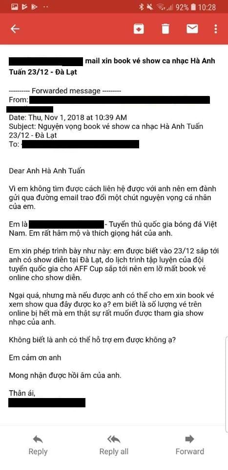 Cầu thủ bóng đá gửi email tha thiết xin Hà Anh Tuấn được book vé trễ vì phải tập luyện cho AFF Cup Cầu thủ bóng đá gửi email tha thiết xin Hà Anh Tuấn được book vé trễ vì phải tập luyện cho AFF Cup