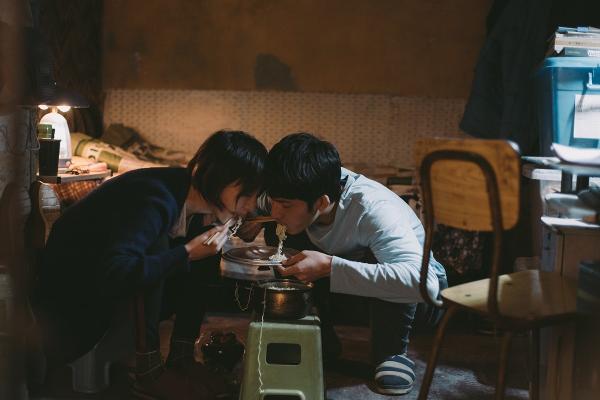 6 thói quen tưởng bình thường lại có thể khiến tình yêu của bạn tan thành mây khói 6 thói quen tưởng bình thường lại có thể khiến tình yêu của bạn tan thành mây khói