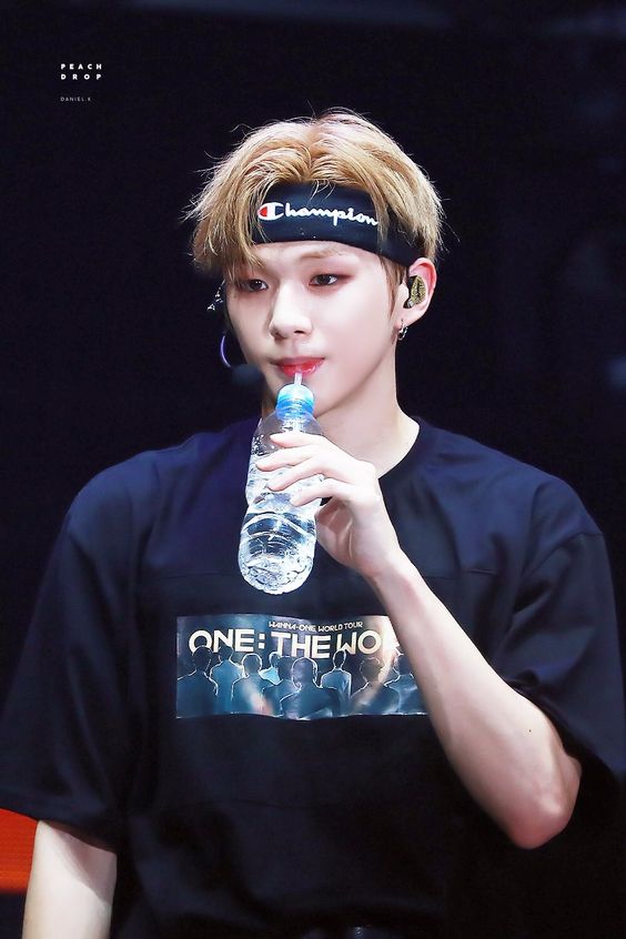 Wanna One sau khi tan rã: Người nhận trăm ngàn lời săn đón, kẻ chỉ có duy nhất một con đường để đi Wanna One sau khi tan rã: Người nhận trăm ngàn lời săn đón, kẻ chỉ có duy nhất một con đường để đi