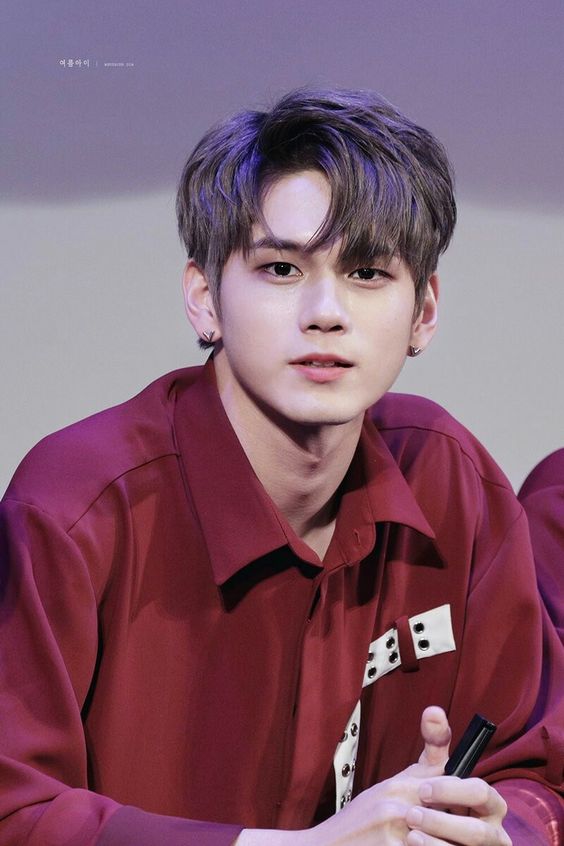 Wanna One sau khi tan rã: Người nhận trăm ngàn lời săn đón, kẻ chỉ có duy nhất một con đường để đi Wanna One sau khi tan rã: Người nhận trăm ngàn lời săn đón, kẻ chỉ có duy nhất một con đường để đi