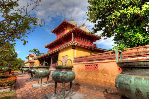 Du khách nước ngoài nức nở ngợi khen tour ẩm thực Việt Nam Du khách nước ngoài nức nở ngợi khen tour ẩm thực Việt Nam