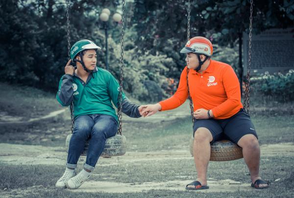 'Cười không nhặt được mồm' với bộ ảnh cưới khi Grab và Go-Viet quyết định về chung một nhà 'Cười không nhặt được mồm' với bộ ảnh cưới khi Grab và Go-Viet quyết định về chung một nhà