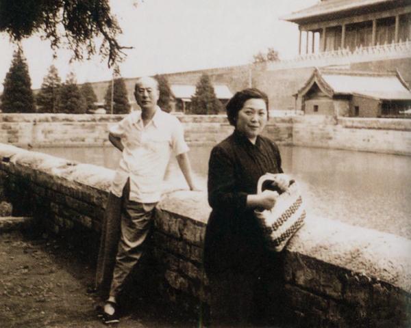 Đệ nhất mỹ nữ Giang Nam: 13 tuổi bị bán vào kỹ viện, 20 năm sau lại được cả quốc tế ngưỡng vọng Đệ nhất mỹ nữ Giang Nam: 13 tuổi bị bán vào kỹ viện, 20 năm sau lại được cả quốc tế ngưỡng vọng