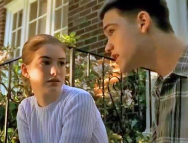 Nhìn lại Brad Pitt, Keanu Reeves và loạt sao Hollywood thuở còn phải đi đóng quảng cáo kiếm sống Nhìn lại Brad Pitt, Keanu Reeves và loạt sao Hollywood thuở còn phải đi đóng quảng cáo kiếm sống
