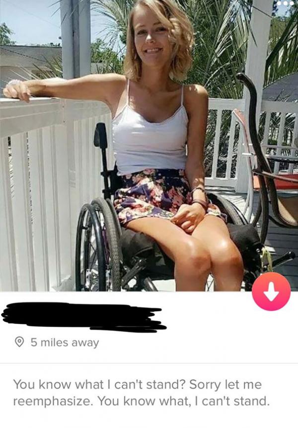 20 màn giới thiệu 'cười ra nước mắt' trên Tinder của các thanh niên tìm kiếm tình yêu trong vô vọng 20 màn giới thiệu 'cười ra nước mắt' trên Tinder của các thanh niên tìm kiếm tình yêu trong vô vọng