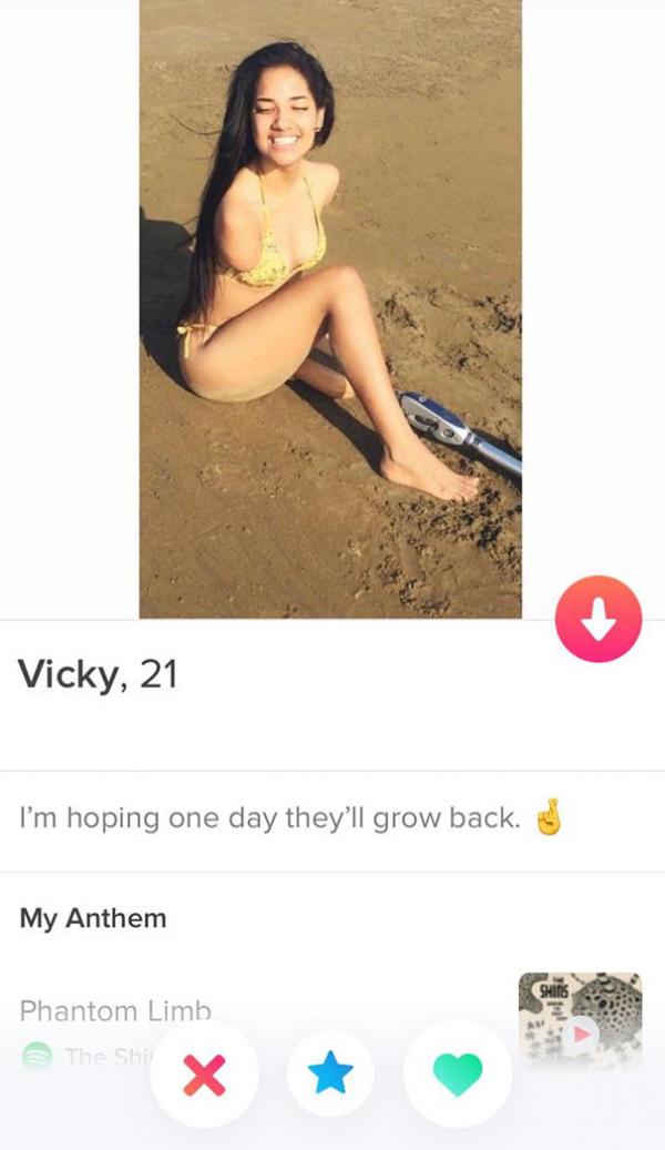 20 màn giới thiệu 'cười ra nước mắt' trên Tinder của các thanh niên tìm kiếm tình yêu trong vô vọng 20 màn giới thiệu 'cười ra nước mắt' trên Tinder của các thanh niên tìm kiếm tình yêu trong vô vọng